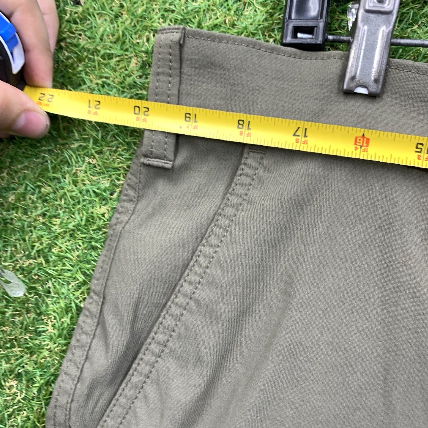 Eddie Bauer Eddie Bauer Travex Shorts Mens 38 Casual Performance Chino Khaki Brown Hiking Size US 38 / EU 54 - 3 Thumbnail