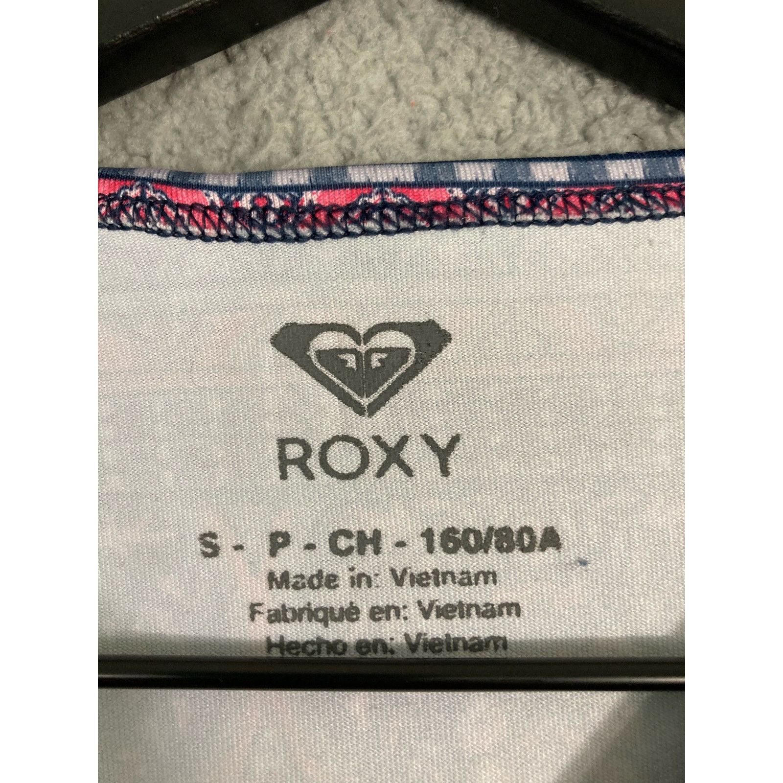 Other Roxy Waves Long Sleeve Rash Guard Swim Shirt UPF 50 Size S Size S / US 4 / IT 40 - 3 Thumbnail