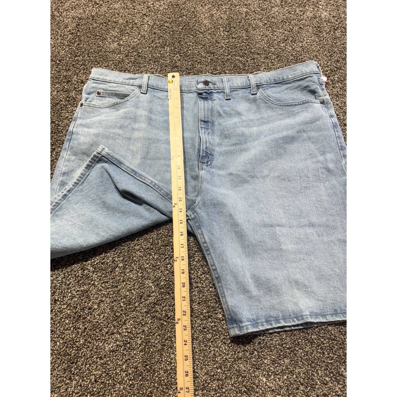 Wrangler Wrangler Mens Blue Denim Shorts Size 46 **Output:** Wrangler Mens Blue Denim Shorts Size 46 Size US 30 / EU 46 - 6 Thumbnail