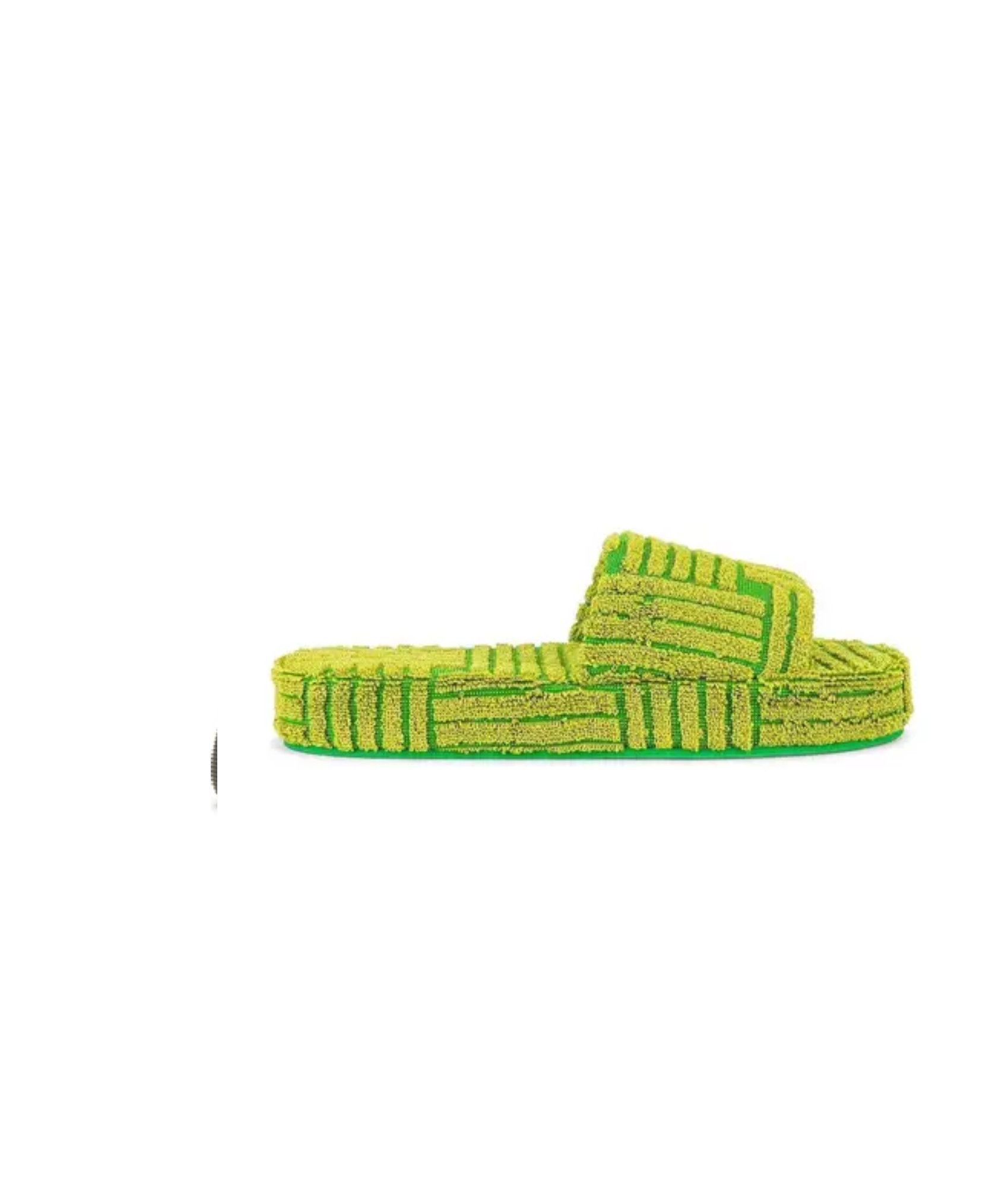 image of Bottega Veneta O1Loc1C0324 660245 Resort Sponge In Green Shoes, Men's (Size 10)