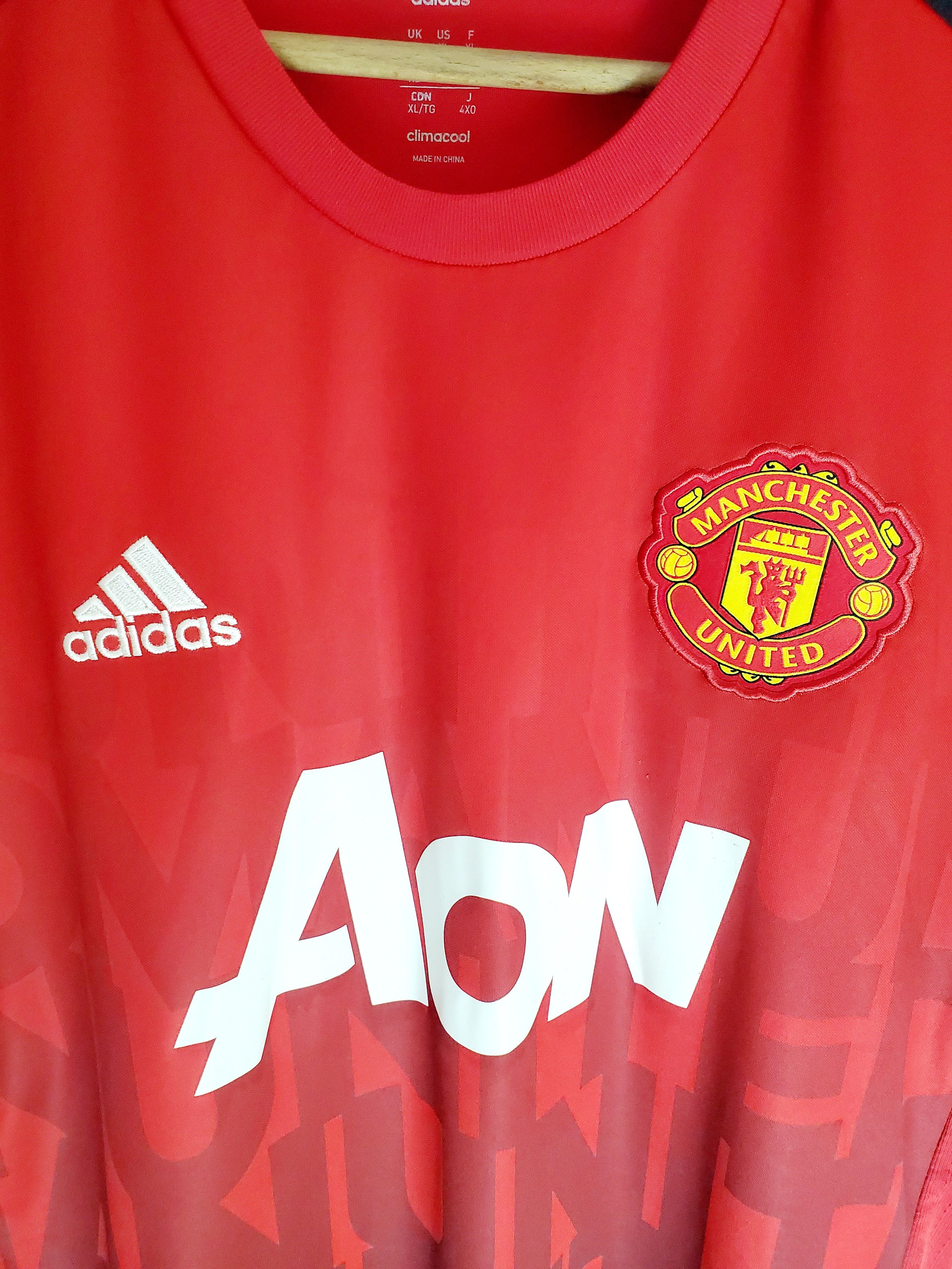 Adidas MANCHESTER UNITED PRE MATCH TRAINING JERSEY perfect conditio Size US XL / EU 56 / 4 - 2 Thumbnail