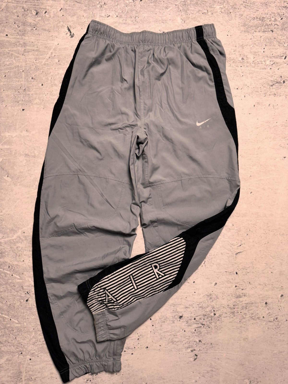 Nike × Vintage NIKE AIR VINTAGE BASIC LOGO OVERSIZE BAGGY PANTS Size US 34 / EU 50 - 2 Thumbnail