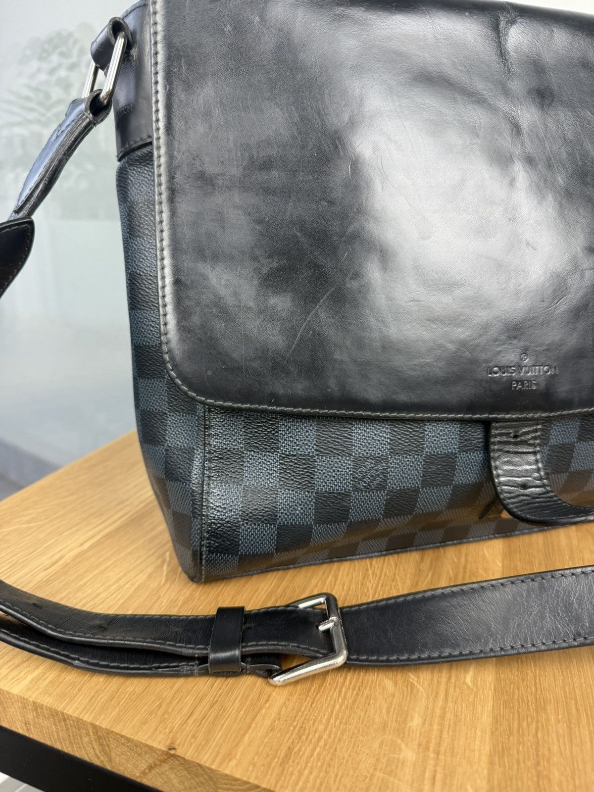 Louis Vuitton Louis Vuitton Messenger Canvas Crossbody Bag Size ONE SIZE - 4 Thumbnail