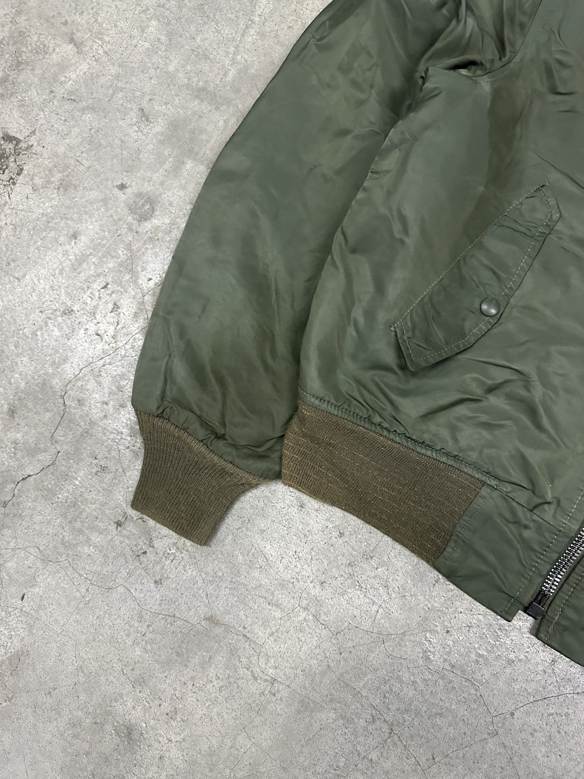Vintage Vintage 70s MA-1 Us Air Force Flight Jacket Size US M / EU 48-50 / 2 - 7 Thumbnail