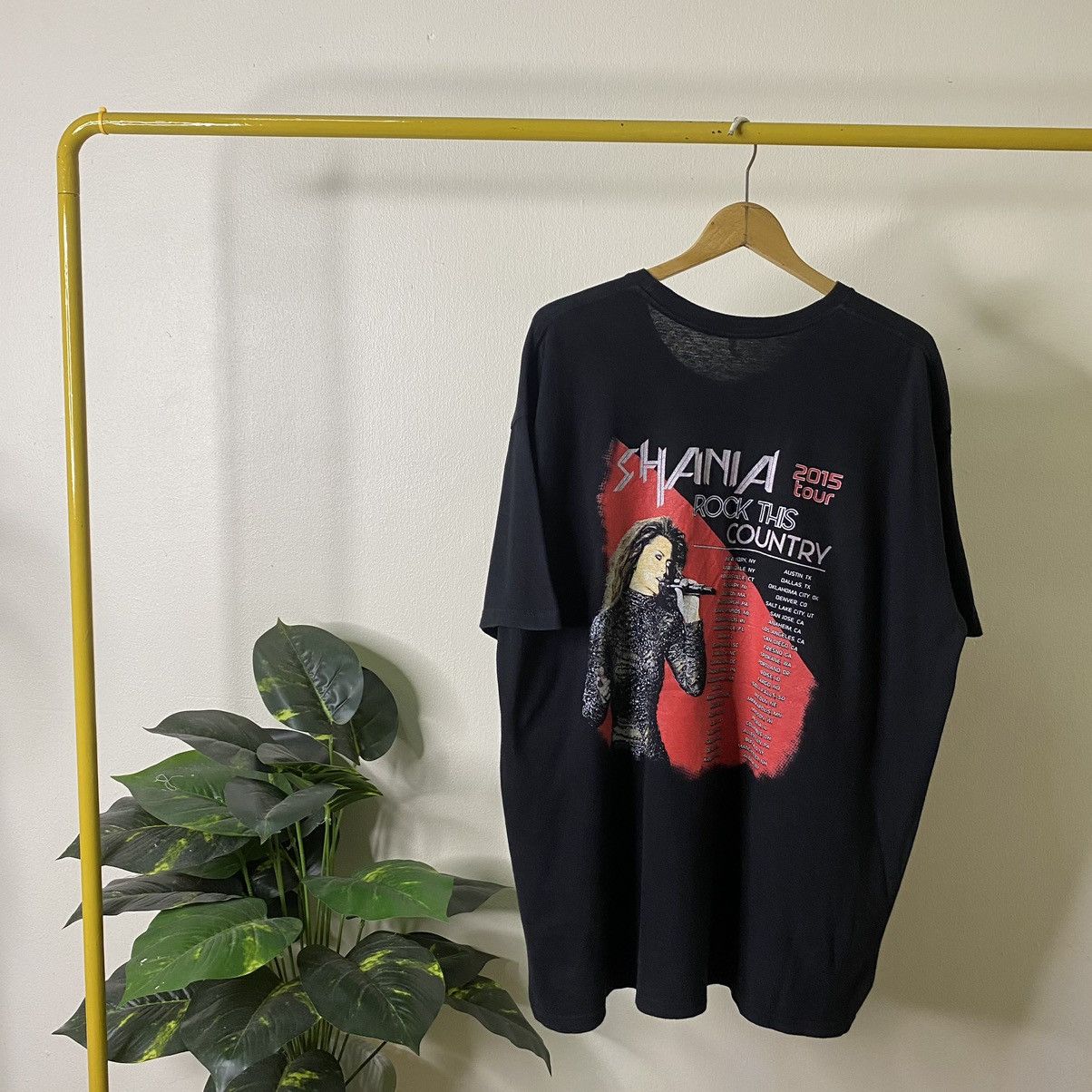Band Tees × Vintage Vintage 2015 Shania Twain Rock This Country Tour Tee Size US XL / EU 56 / 4 - 4 Thumbnail