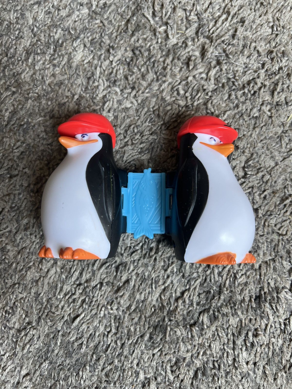Hypebeast 2014 McDonald’s DreamWorks Penguins Of Madagascar Binoculars Size ONE SIZE - 1 Thumbnail