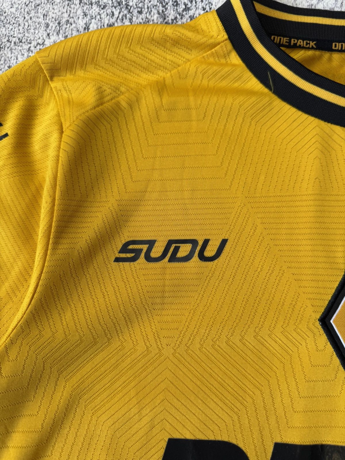 Vintage Wolverhampton Wanderers Sudu 2024/2025 Wolves shirt size M Size US M / EU 48-50 / 2 - 8 Thumbnail
