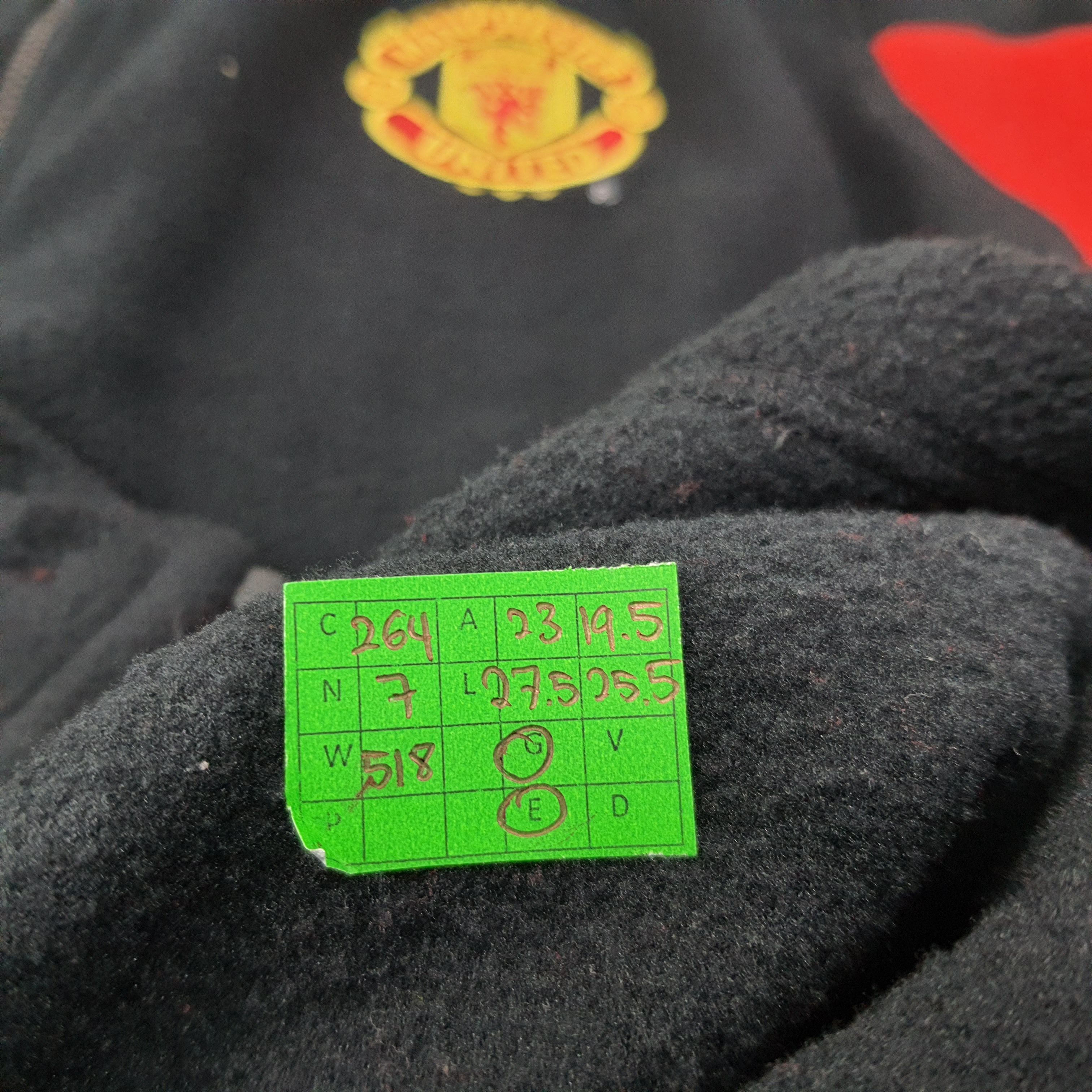 Vintage Vintage Manchester United Zipper Fleece Jacket C264N7 Size US L / EU 52-54 / 3 - 9 Thumbnail