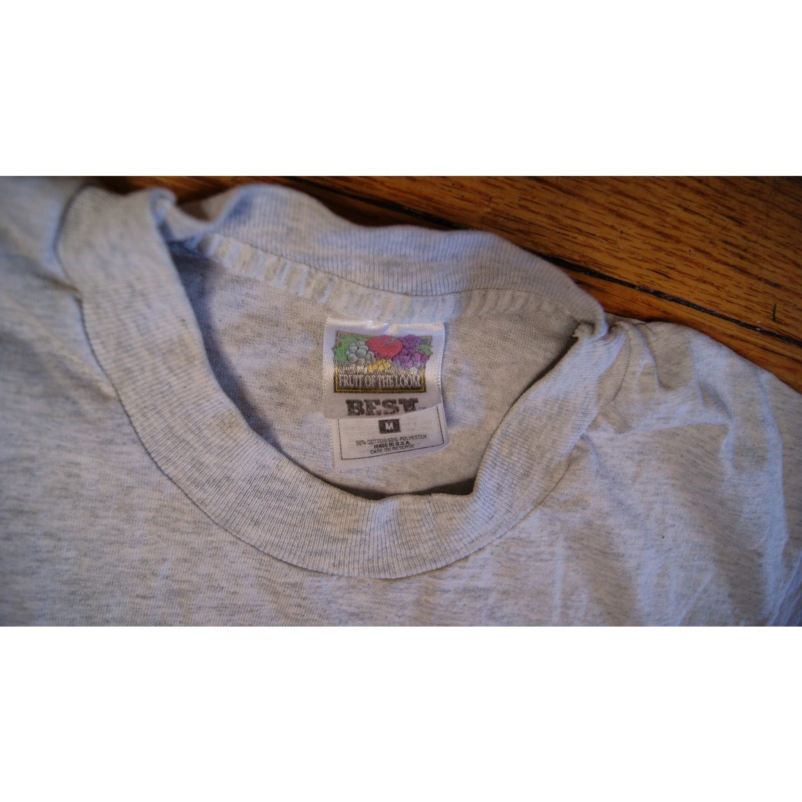 Fruit Of The Loom VTG KANSAS Jayhawks M TShirt Single Stitch USA Made Spell Size US M / EU 48-50 / 2 - 3 Thumbnail