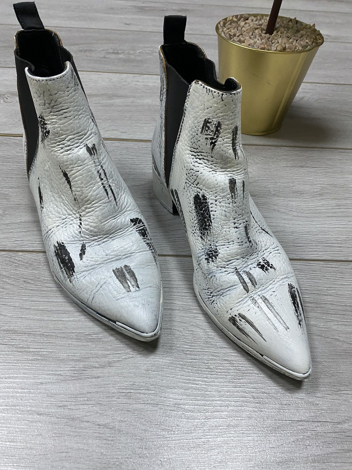 Acne Studios Acne Studios Chelsea Vero Cuolo leather boots heels painted Size US 9 / IT 39 - 2 Thumbnail