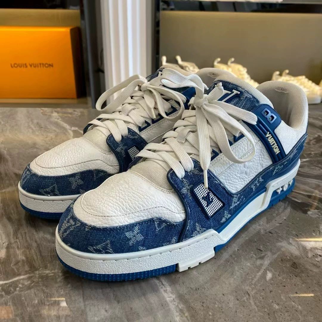 Louis Vuitton LOUIS VUITTON Trainer, white and blue Size US 10 / EU 43 - 5 Thumbnail