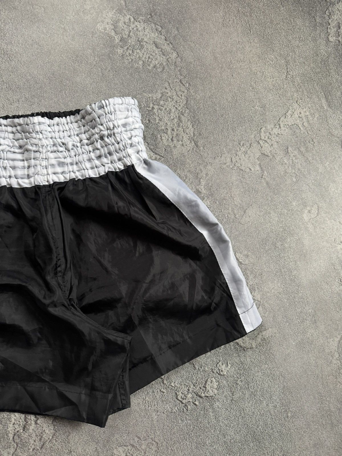 Other MuayThai M boxing 🥊 MMA kickboxing karate shorts 🩳 Pattaya Size US 32 / EU 48 - 12 Thumbnail