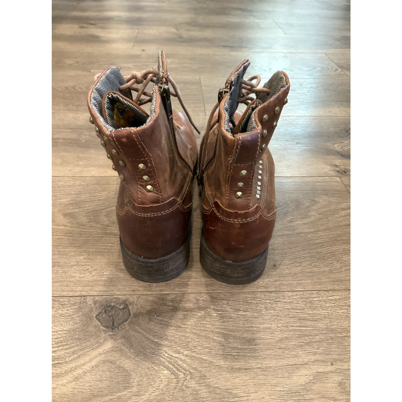 Vintage CAT Women’s Gold Studded Leather Boots Size 11 Brown Size US 11 / IT 41 - 4 Thumbnail