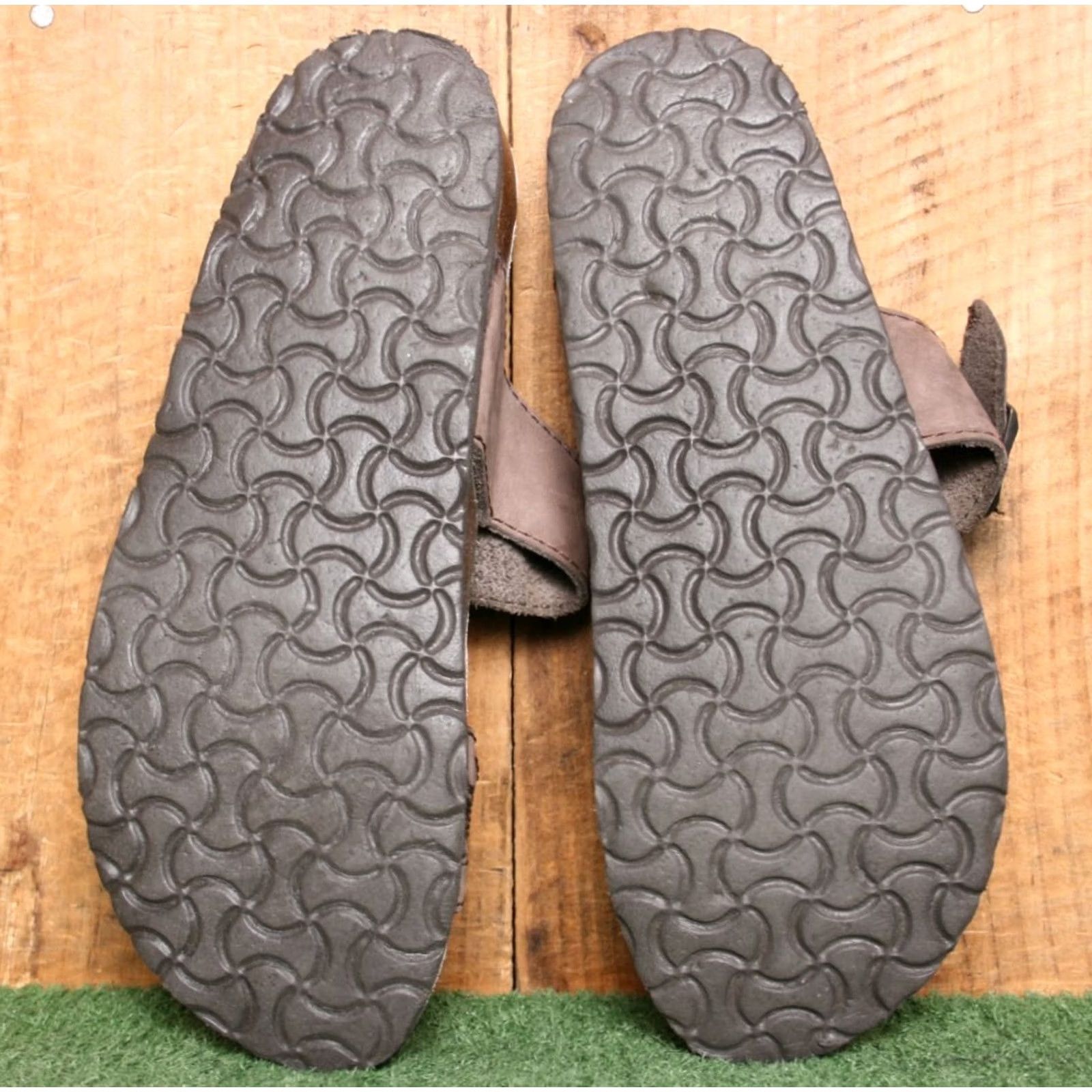 Vintage VINTAGE BJORNDAL Dartmouth Brown Leather Toe Loop Slide Sandals Women's 9B Size US 9 / IT 39 - 5 Thumbnail