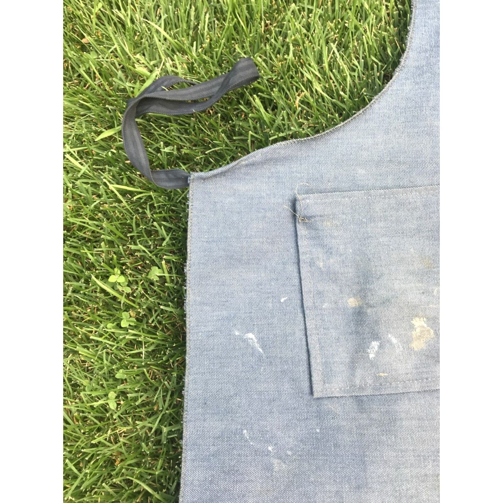 Garage VINTAGE 40s 50s Red Denim Selvedge Bartender Work Apron | Garage Shop | Unisex | SEE MEASUREMENTS Size ONE SIZE - 2 Thumbnail