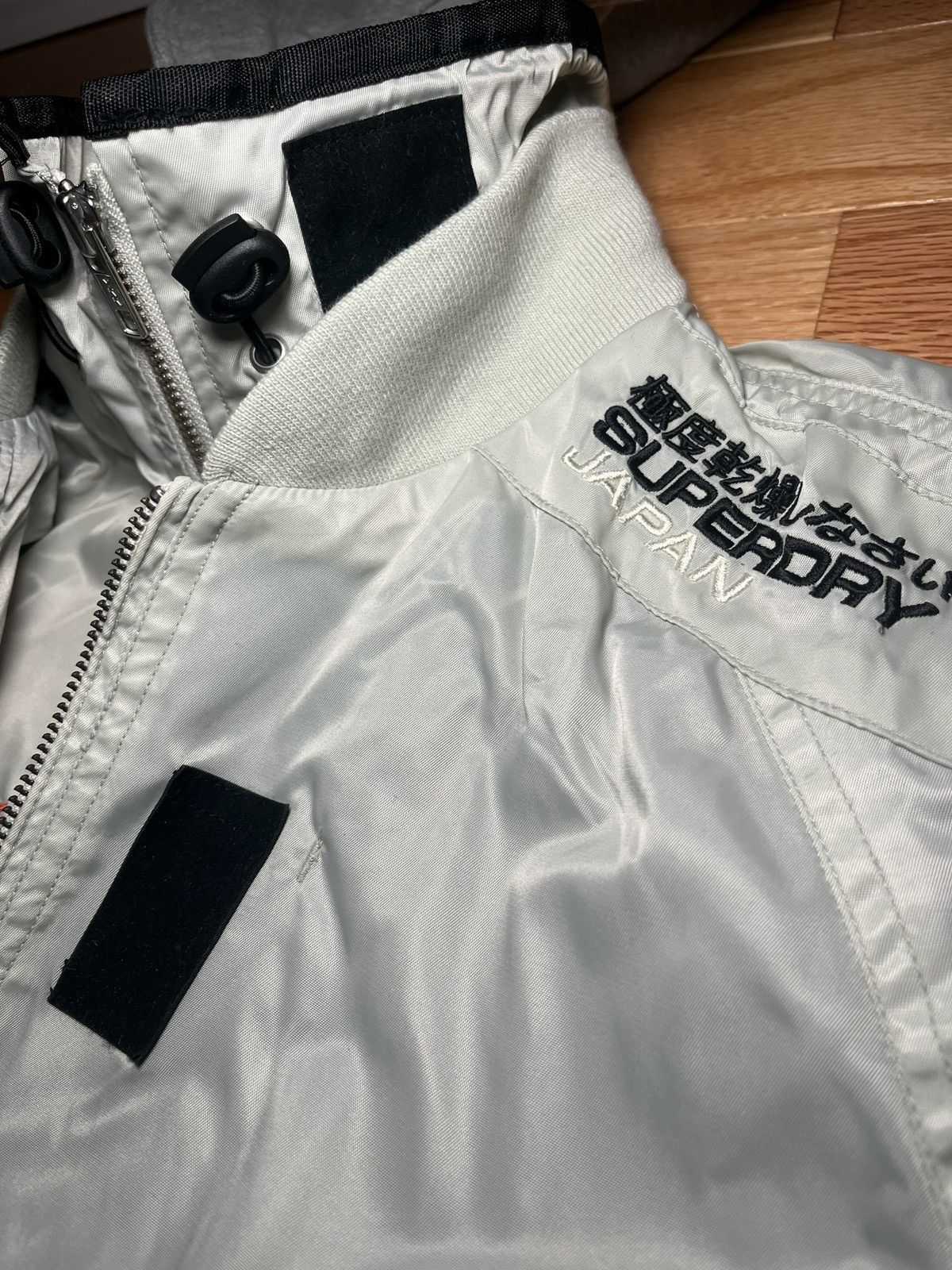 Superdry SuperDry Full-Zip Hooded Silver Bomber Jacket Size US S / EU 44-46 / 1 - 5 Thumbnail