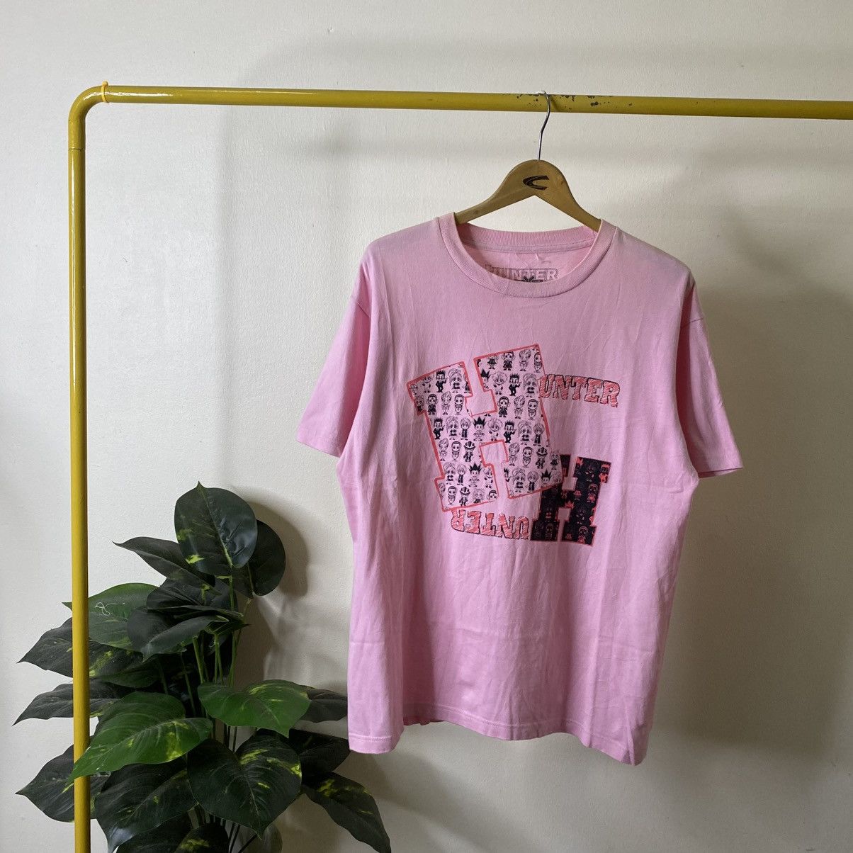Anime Vintage Y2K Anime Hunter x Hunter Japanese Manga Series Tee Size US L / EU 52-54 / 3 - 1 Thumbnail