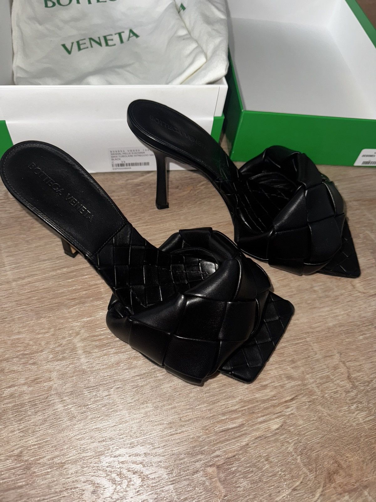 Bottega Veneta Bottega Veneta Lido Mules Black 39 Size US 9 / IT 39 - 1 Thumbnail