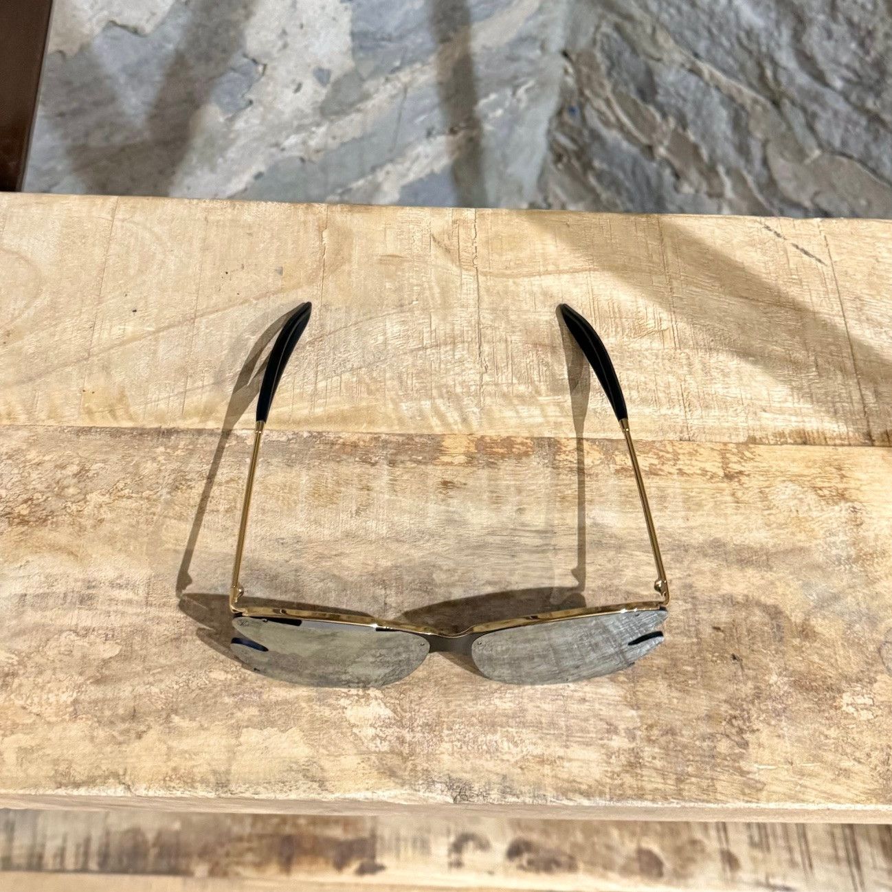 Louis Vuitton Louis Vuitton Z1235E Bohemian Vuittony Shield Sunglasses Size ONE SIZE - 8 Thumbnail