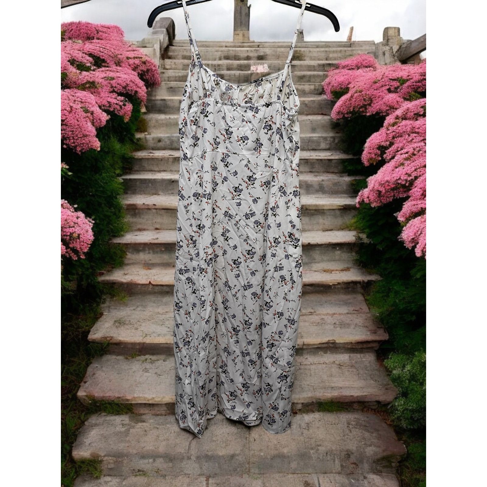 Unknown London Light Summer boho casual dress Strappy Floral White Sz S Size S / US 4 / IT 40 - 4 Thumbnail