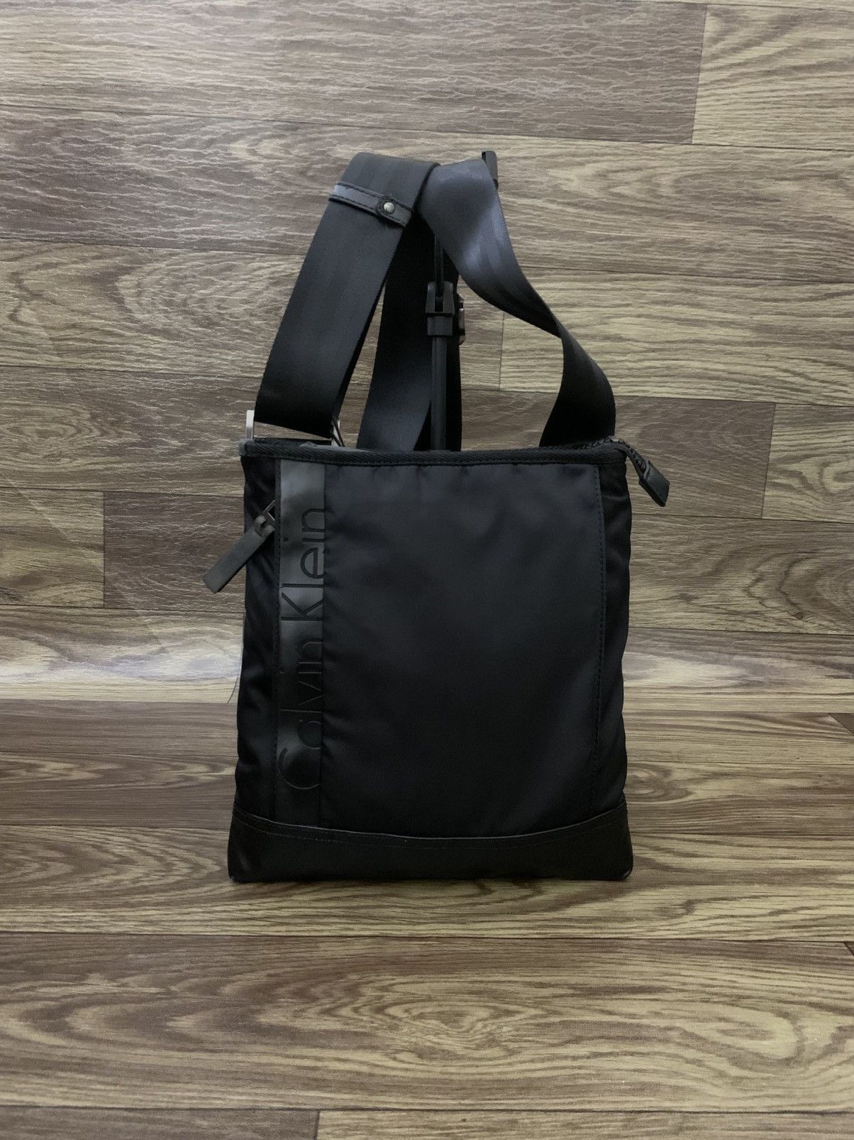 Calvin Klein Sling Bag CALVIN KLEIN Vintage Size ONE SIZE - 2 Thumbnail
