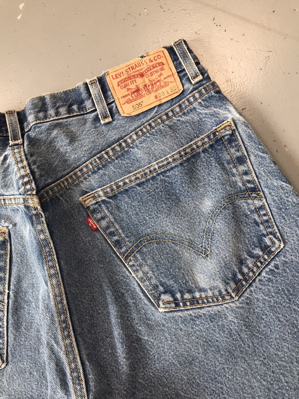 Levi's Vintage Levi’s Strauss & co 505 straight denim Size US 40 / EU 56 - 19 Thumbnail