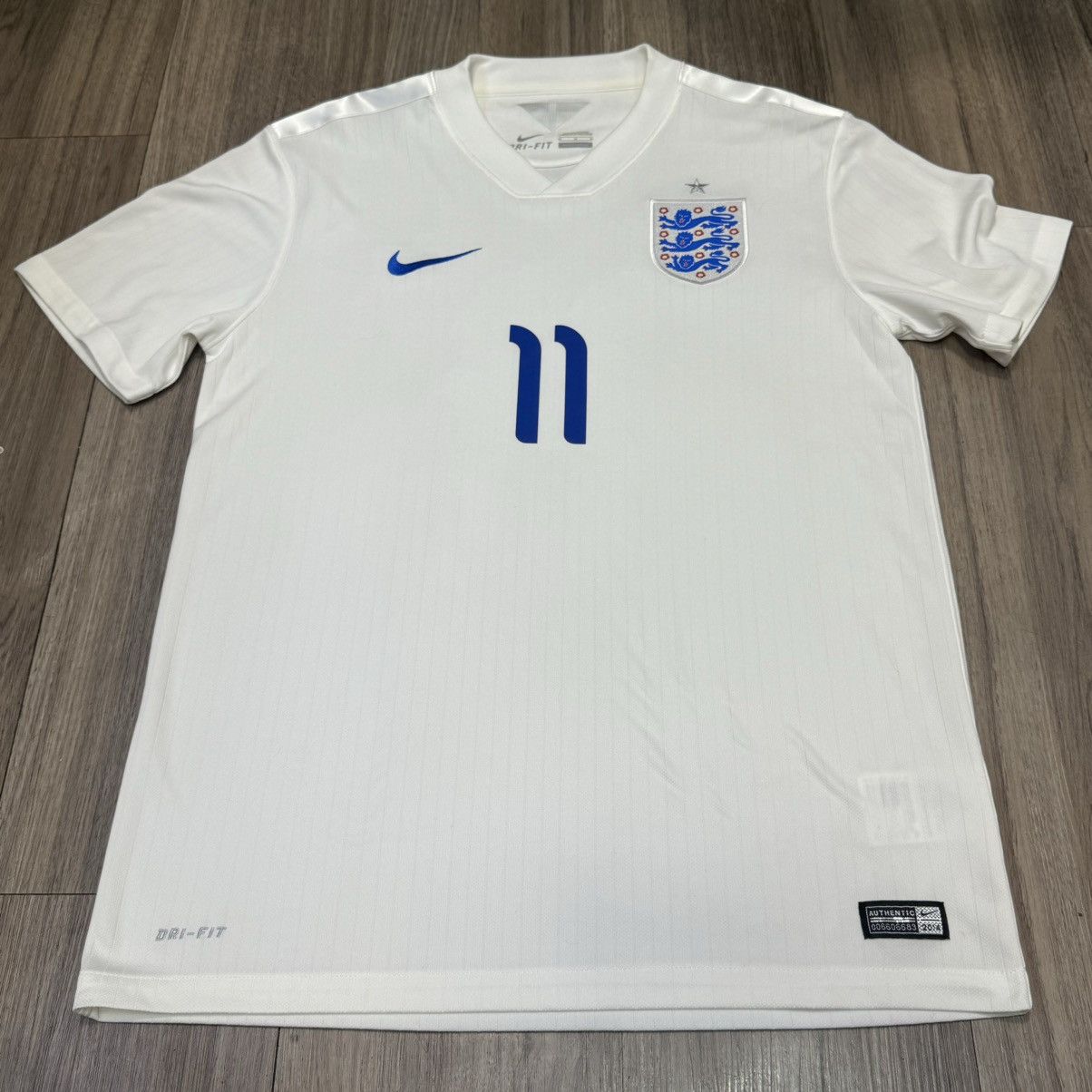 Nike England 14/15 home shirt #11 Welbeck Size US M / EU 48-50 / 2 - 1 Thumbnail