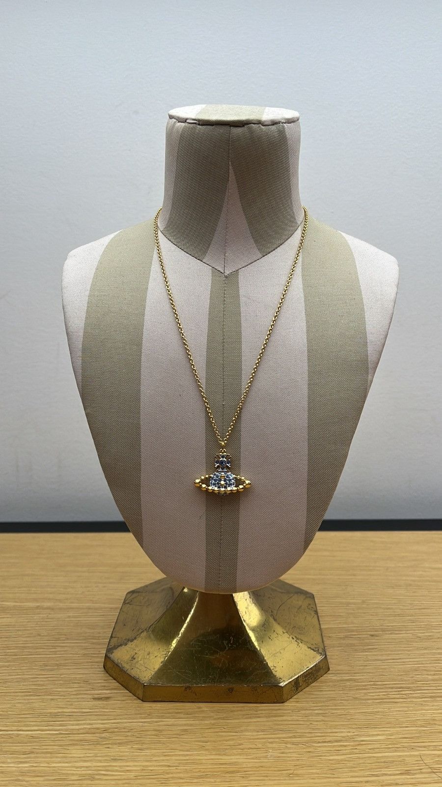 Vivienne Westwood o1f1d3z1025 Size: OS / Lena Big Bas Relief Necklaces Size ONE SIZE - 1 Thumbnail