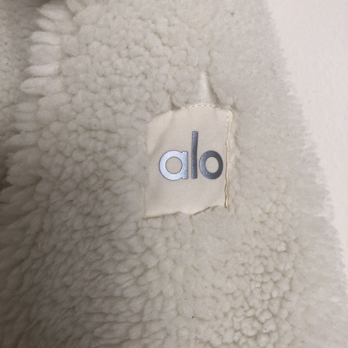 Alo Alo Yoga Alo Yoga Foxy Sherpa Jacket Ivory S Size S / US 4 / IT 40 - 6 Thumbnail