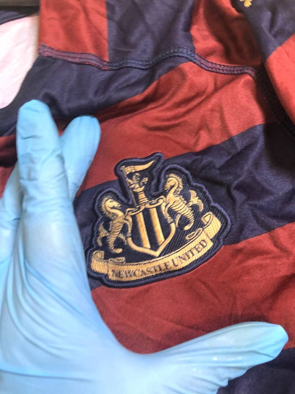 Puma NEWCASTLE PUMA 2018/2019 FOOTBALL SOCCER AWAY JERSEY Size US M / EU 48-50 / 2 - 7 Thumbnail