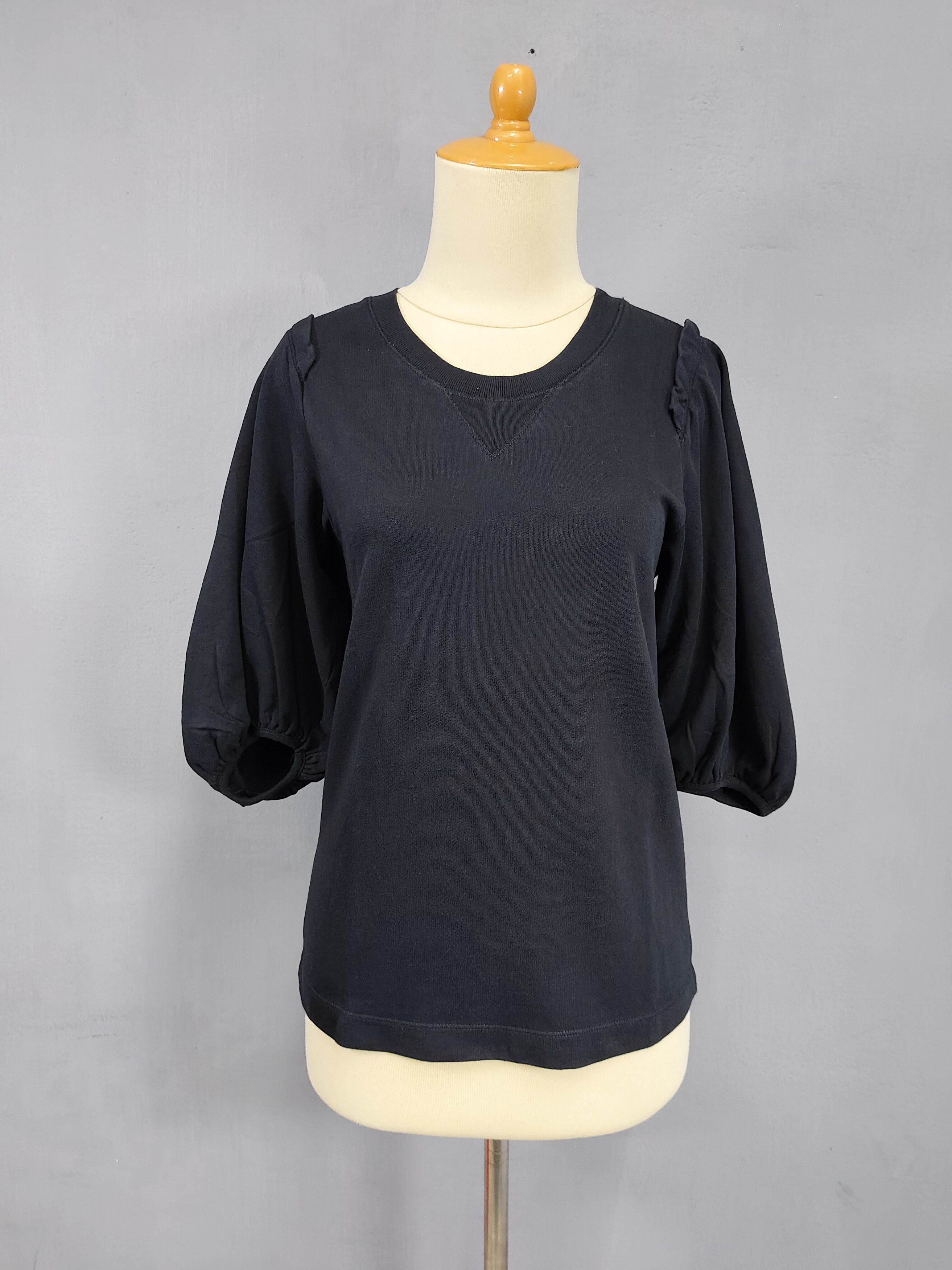 Dries Van Noten Dries Van Noten- Minimalist Structured Balloon Sleeve Tshirt Size S / US 4 / IT 40 - 11 Thumbnail