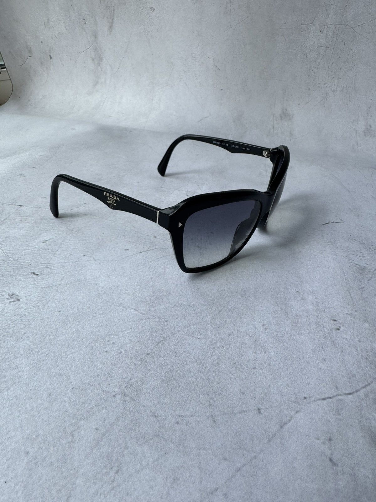 Prada × Vintage Prada Sunglasses SPR 24N Black Acetate Size ONE SIZE - 15 Thumbnail
