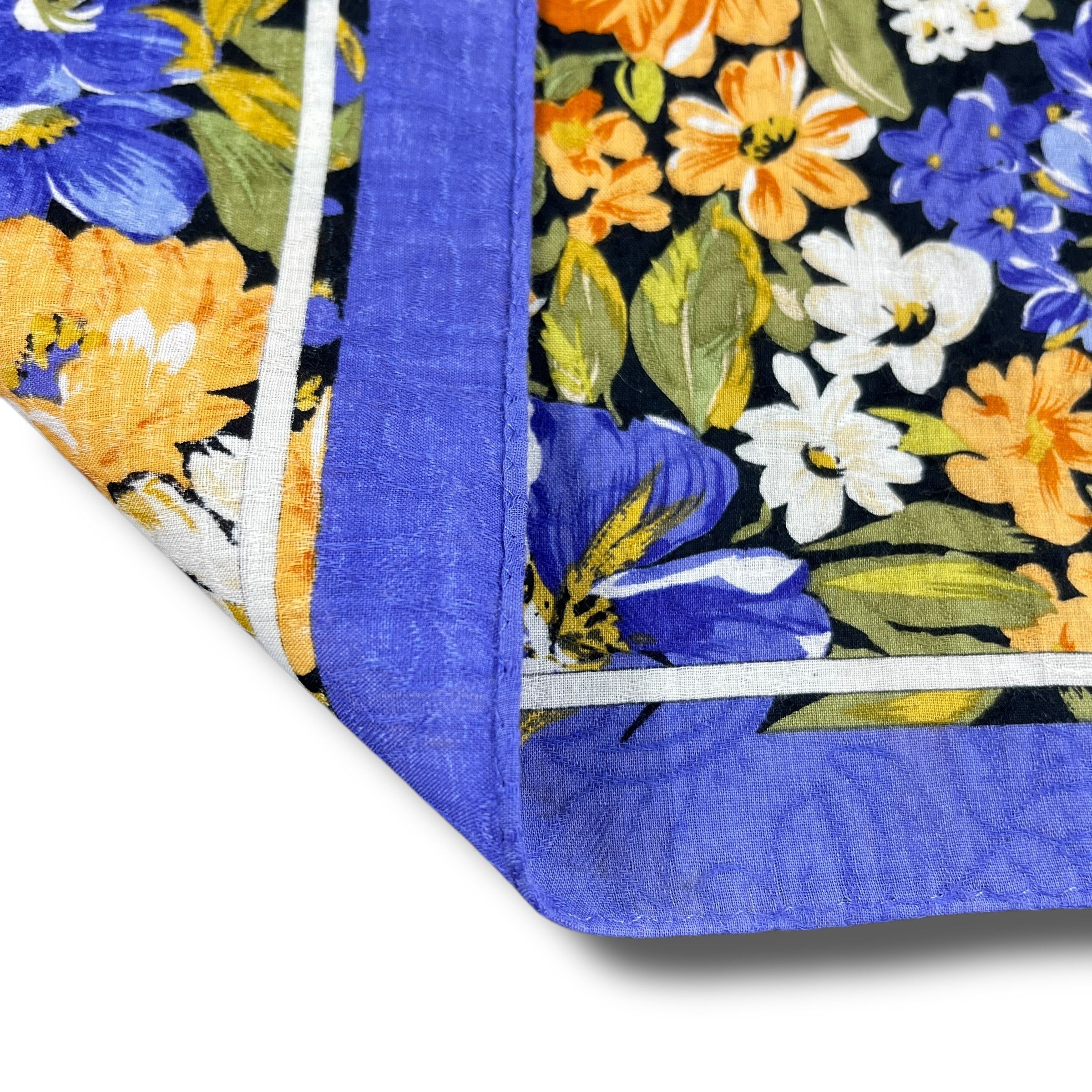 Vintage Vintage Ysl Handkerchief / Bandana / Neckerchief B292 Size ONE SIZE - 5 Thumbnail