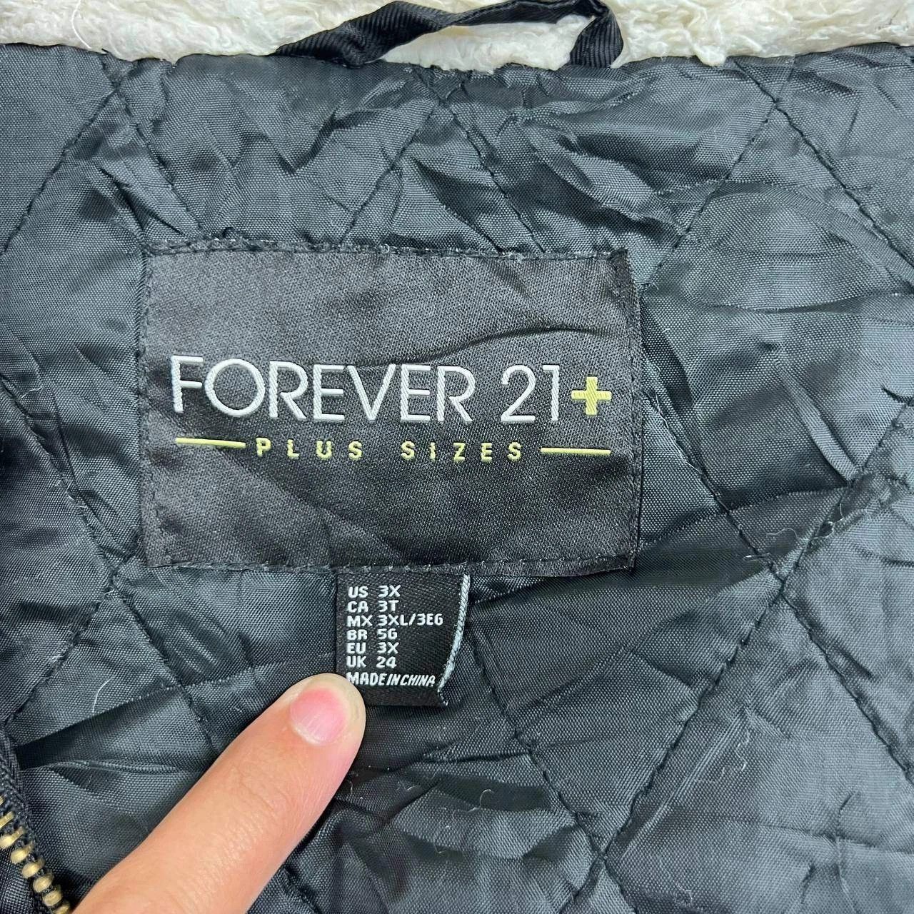 Forever 21 Forever 21 Parka Jacket Women 3X Plus Fur Hooded Outdoor Size 3XL / US 20-22 - 6 Thumbnail