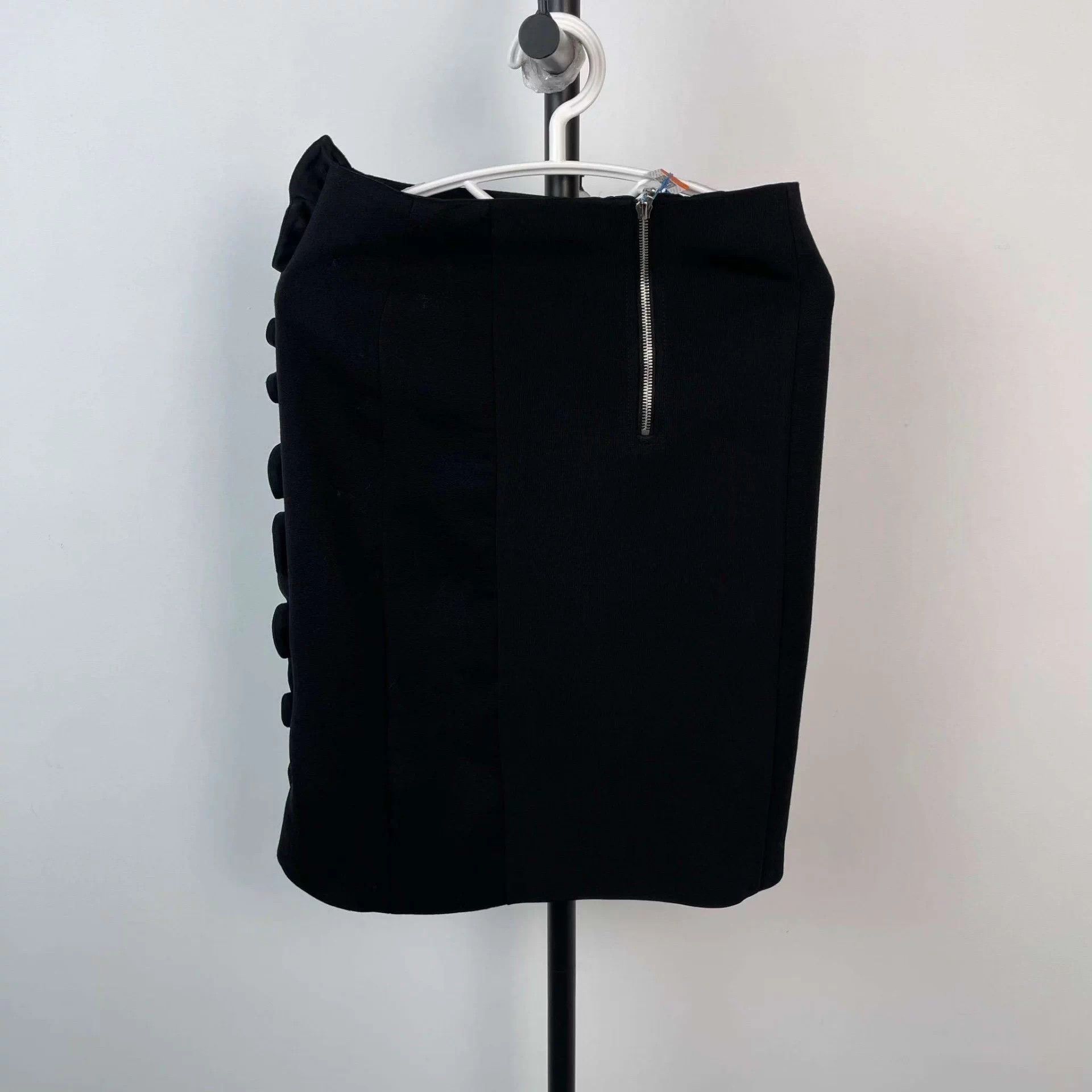 Louis Vuitton LV Satin Black Skirt 36 Size 26" / US 2 / IT 38 - 2 Thumbnail