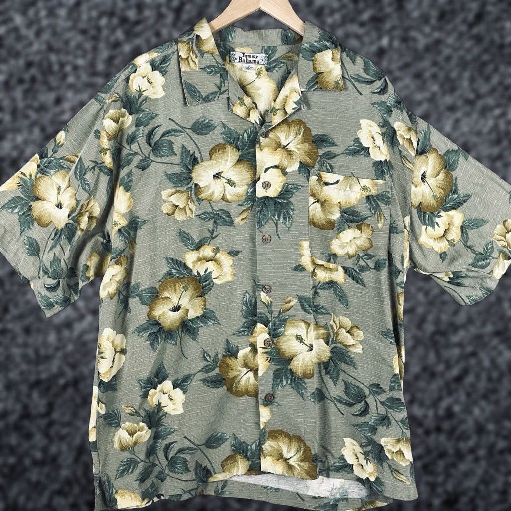 Tommy Bahama Tommy Bahama Shirt Mens XL 100% Silk Button Floral Camp Loop Collar Resort 289 Size US XL / EU 56 / 4 - 1 Thumbnail