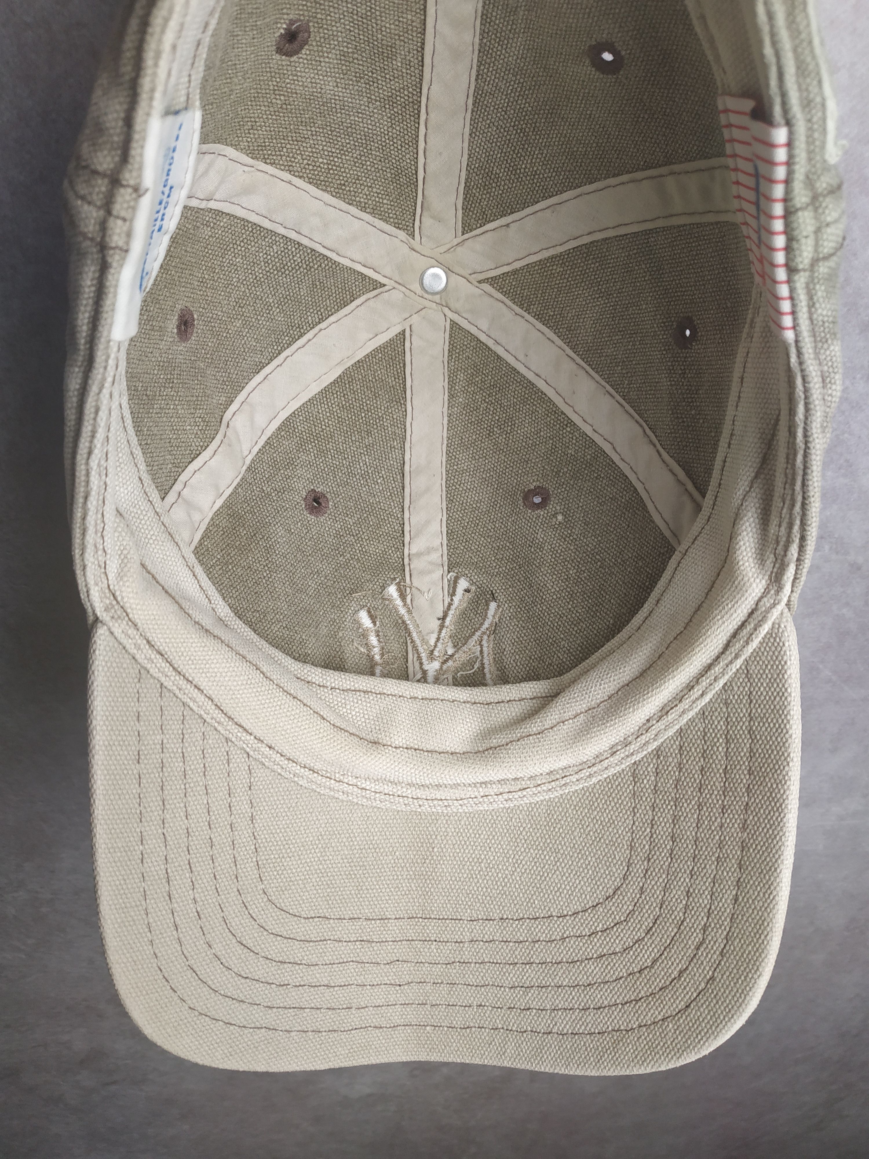 New York Yankees Vintage Y2k New Era Yankees distressed style cap Size ONE SIZE - 4 Thumbnail