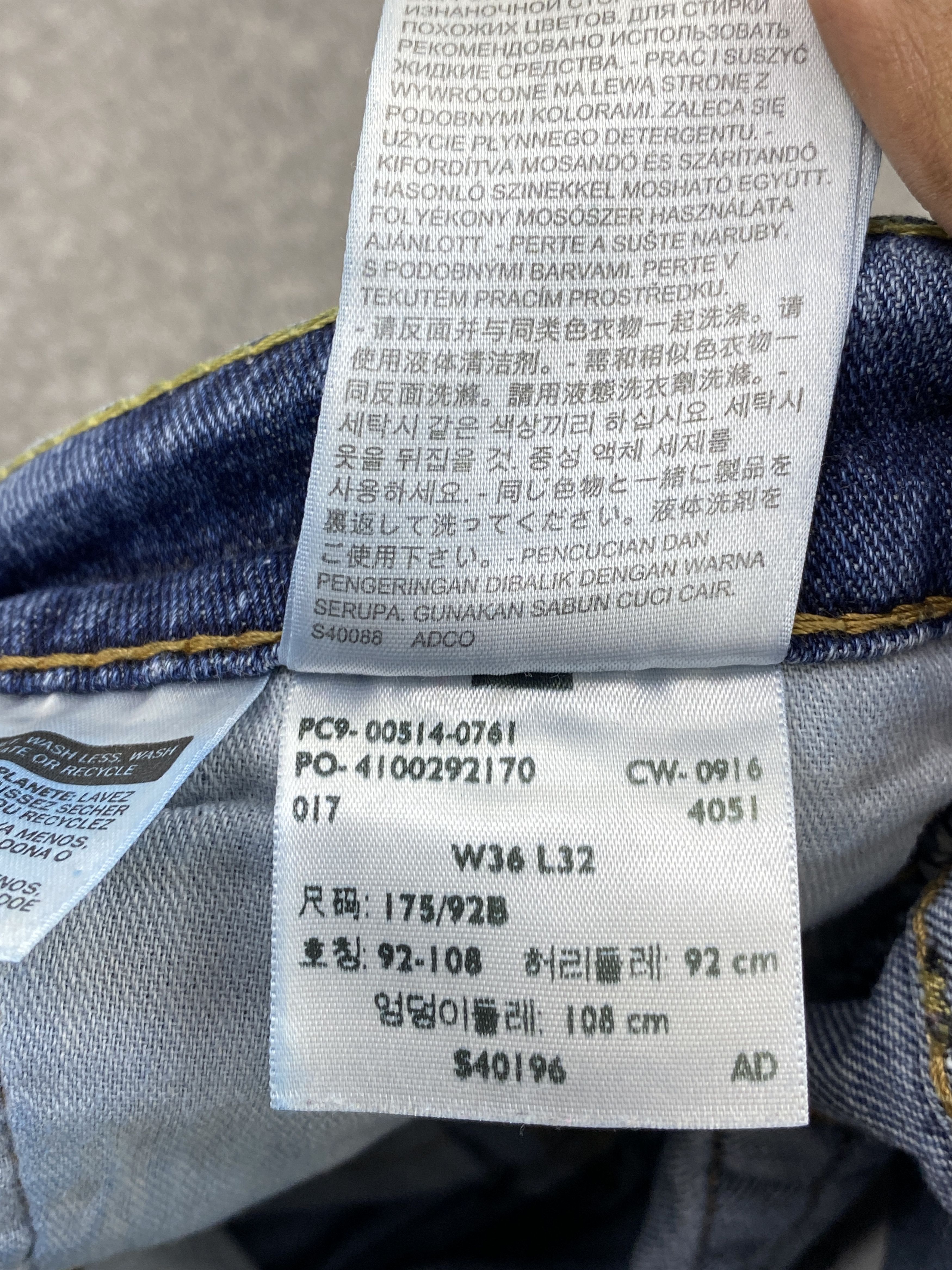 Levi's Vintage Levis 514 Jeans DP2617 Size US 35 - 13 Thumbnail