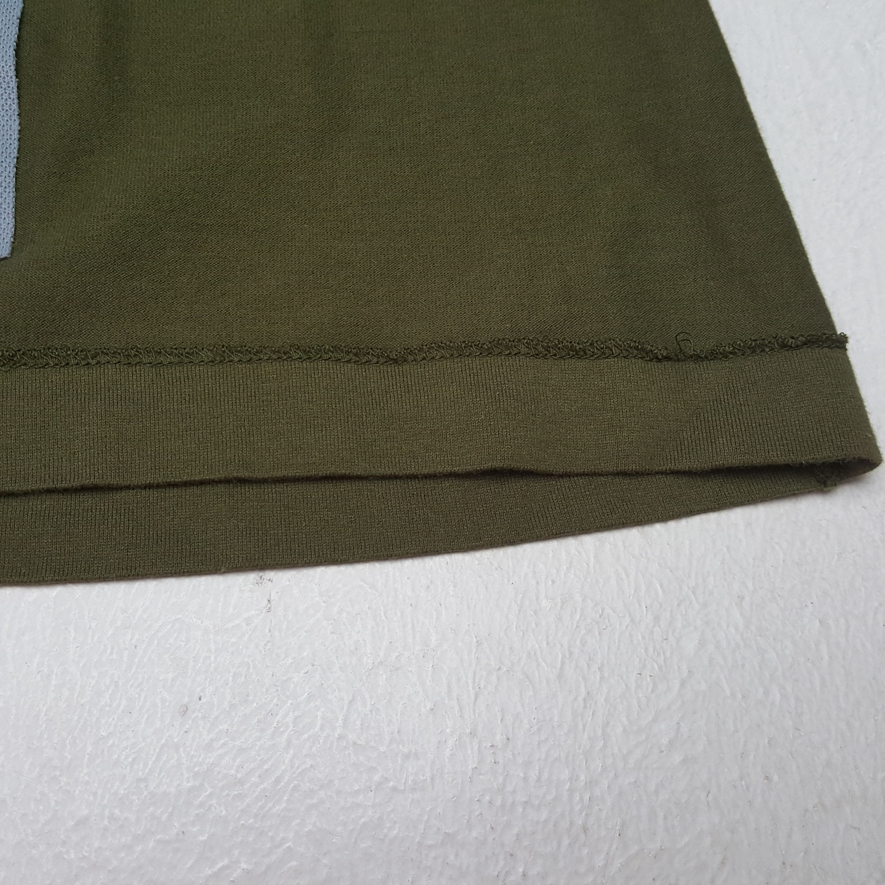 Comme des Garcons Comme Des Garcons Japanese Brand Rare Design Tshirt C299N48 Size US M / EU 48-50 / 2 - 6 Thumbnail