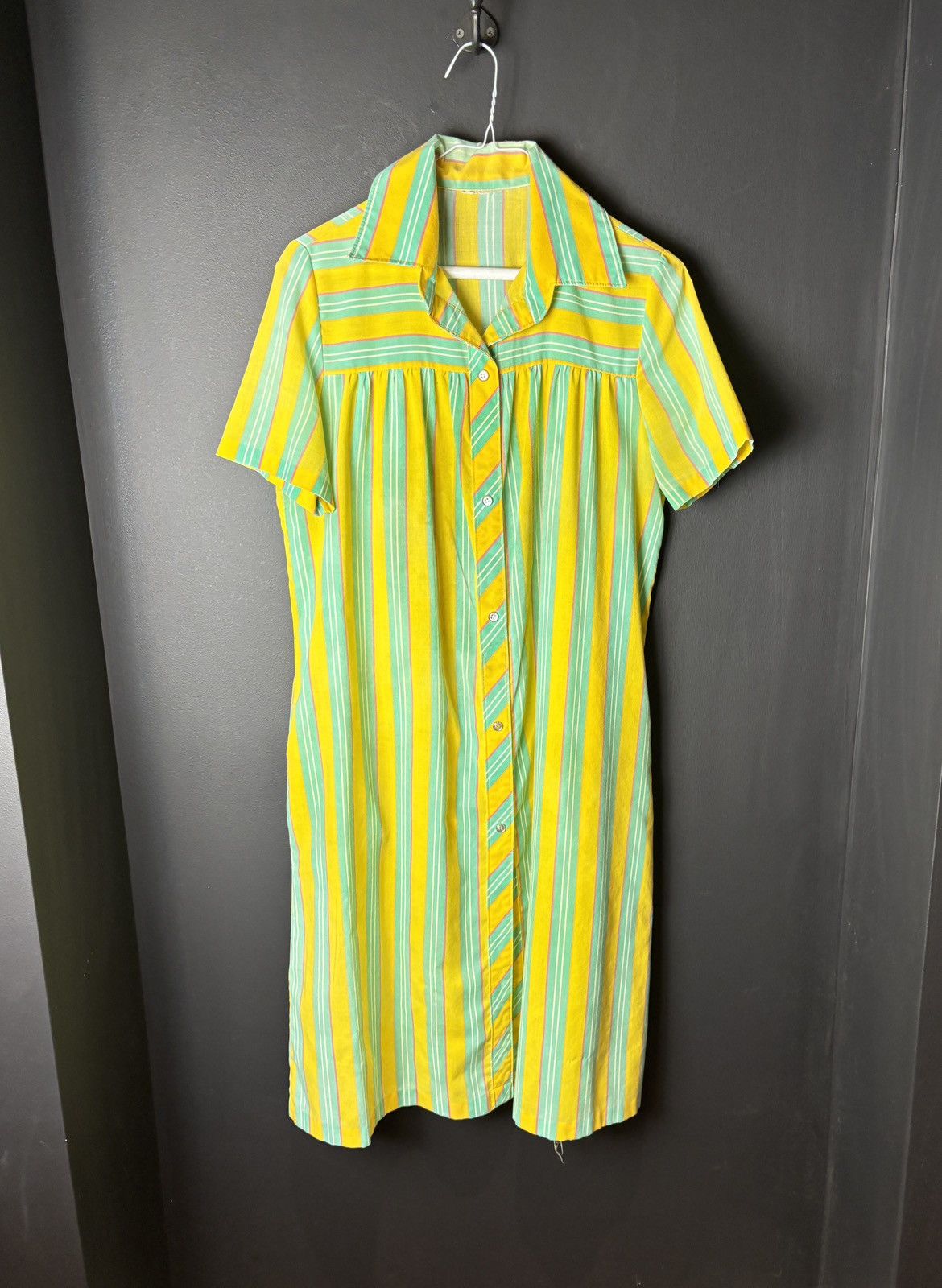 Vintage 1970s Snap Button Dress True Vintage Collared Striped Cotton Size ONE SIZE - 15 Thumbnail
