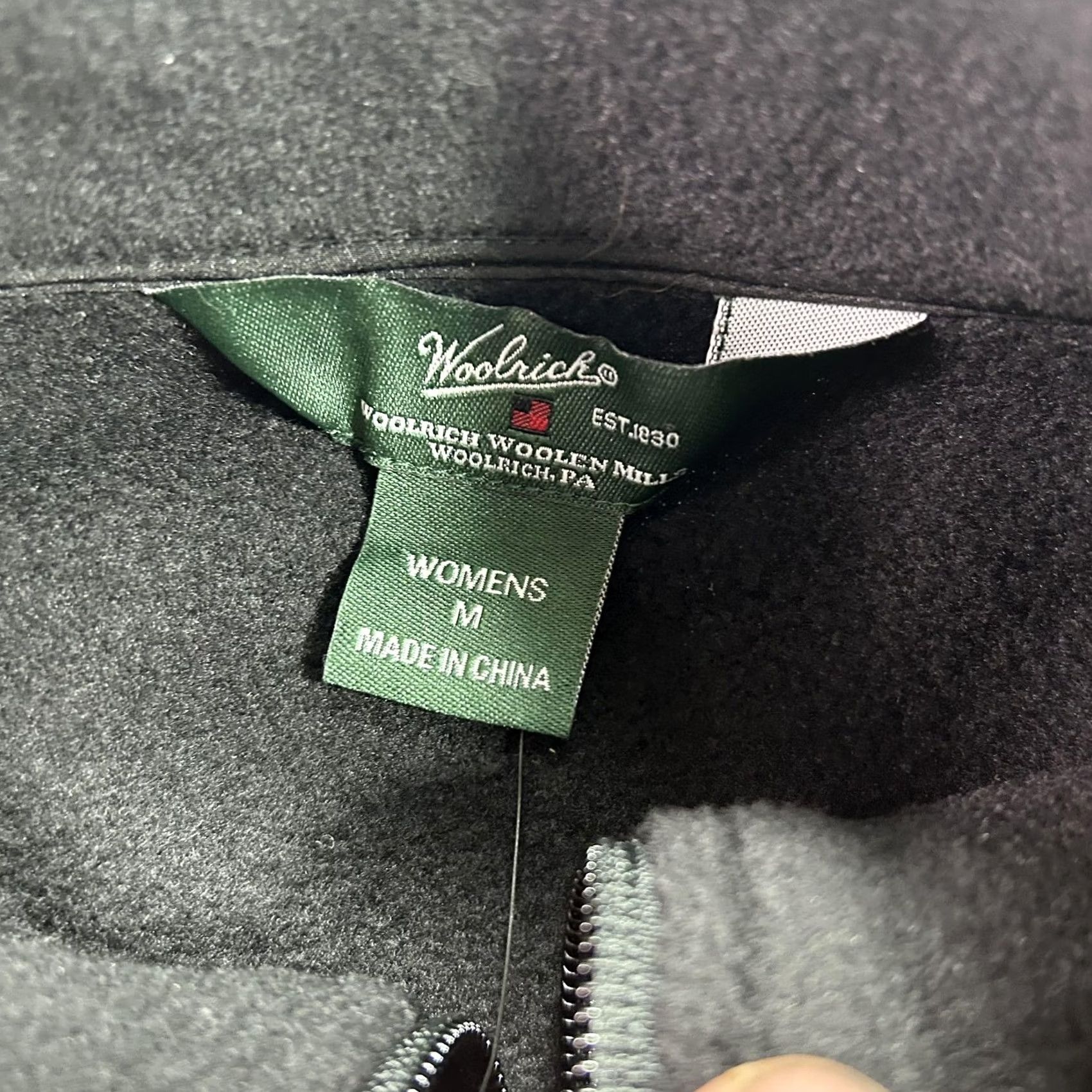 Vintage Woolrich Andes Jacket Womens M Black Fleece Full Zip Outdoor Hiking Jacket Size M / US 6-8 / IT 42-44 - 4 Thumbnail