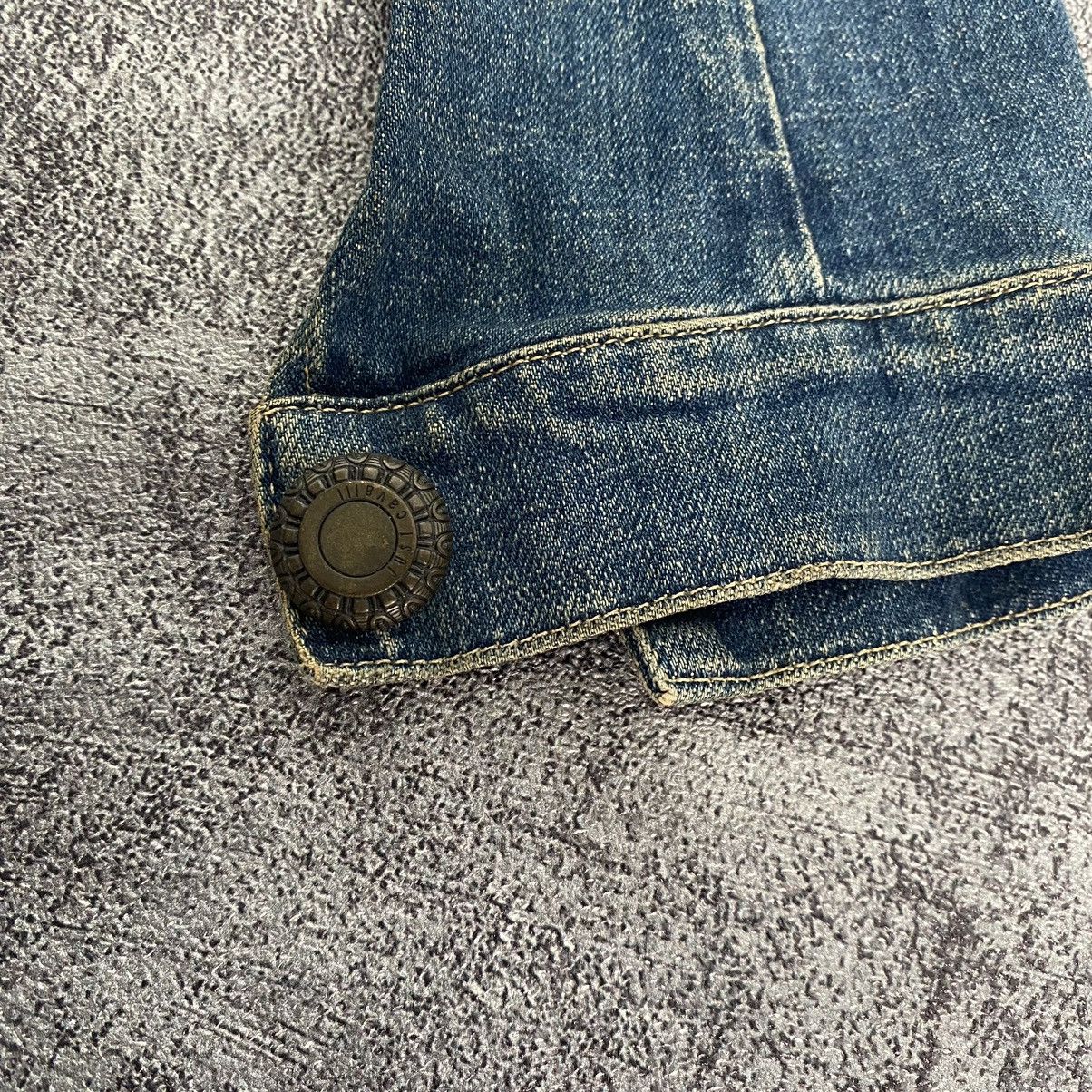 Designer Vintage Very Rare Roberto Cavalli Distressed Denim Jackets Size S / US 4 / IT 40 - 8 Thumbnail