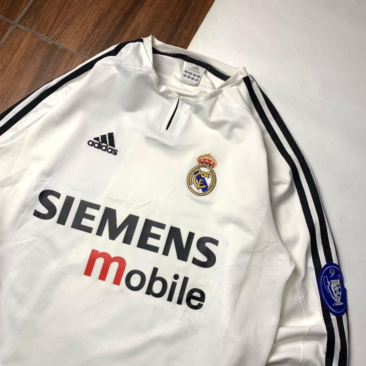 Adidas ❌SOLD OUT❌ Real Madrid 2003-2004 CL Home Long sleeve Jersey🔥 Size US M / EU 48-50 / 2 - 3 Thumbnail