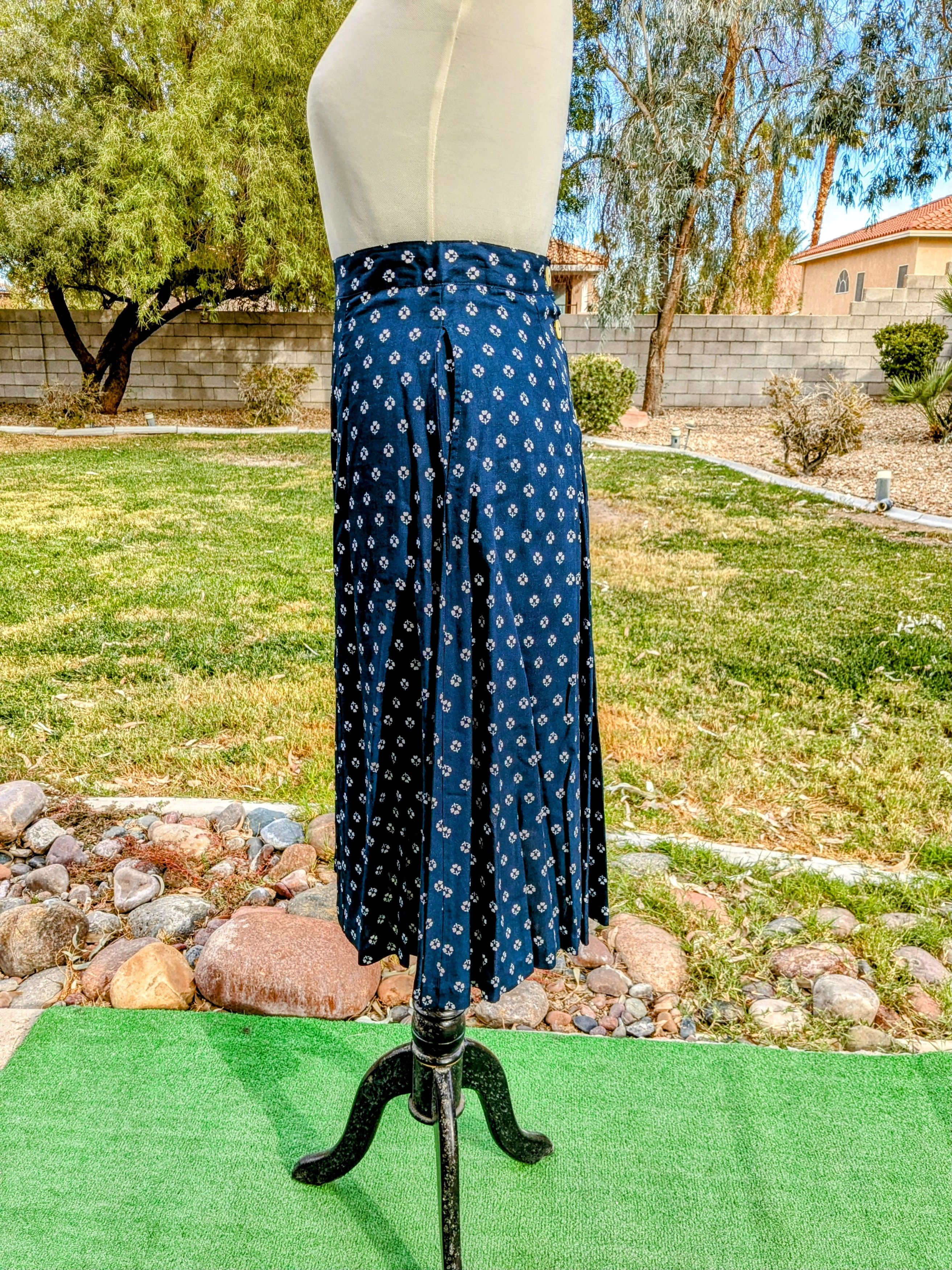 Esprit Vintage ESPRIT Retro Flower Print Button Down Maxi Skirt Size 26" / US 2 / IT 38 - 5 Thumbnail