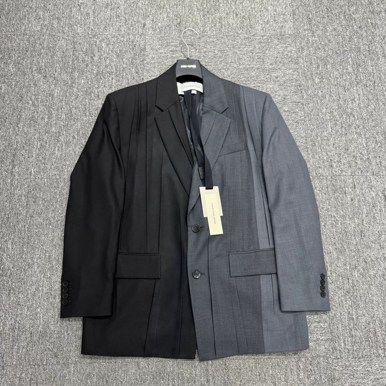 Feng Chen Wang Feng Chen Wang Two-Tone Suit Jacket. Size US S / EU 44-46 / 1 - 1 Thumbnail