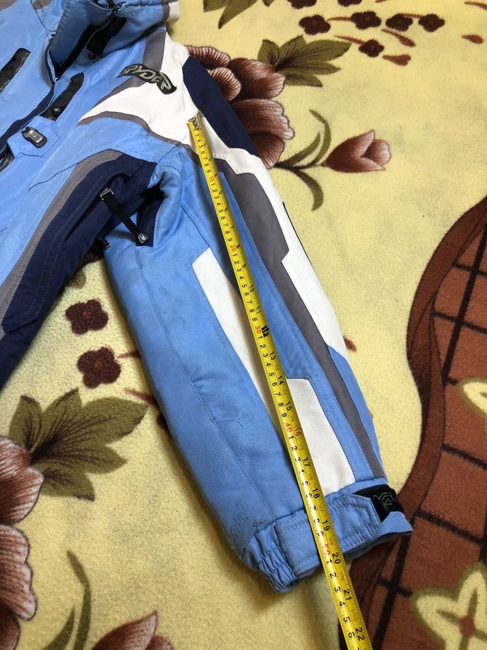 Spyder Spyder Baby Blue Spider Web ski Snowboarding Jacket vintage Size US M / EU 48-50 / 2 - 2 Thumbnail