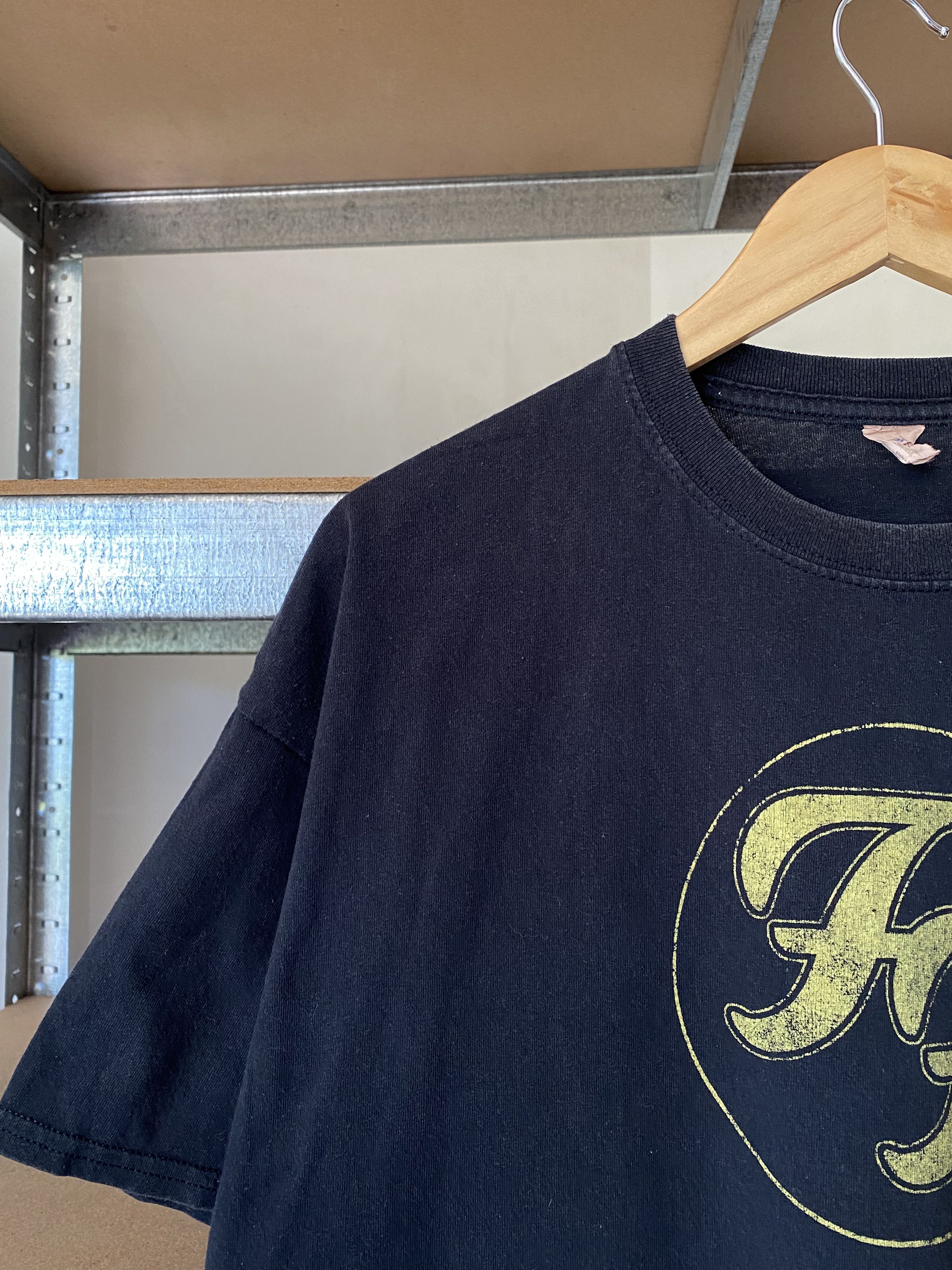 Band Tees Foo Fighters Vintage 2000s Greatest Hits Tee Size US XL / EU 56 / 4 - 4 Thumbnail