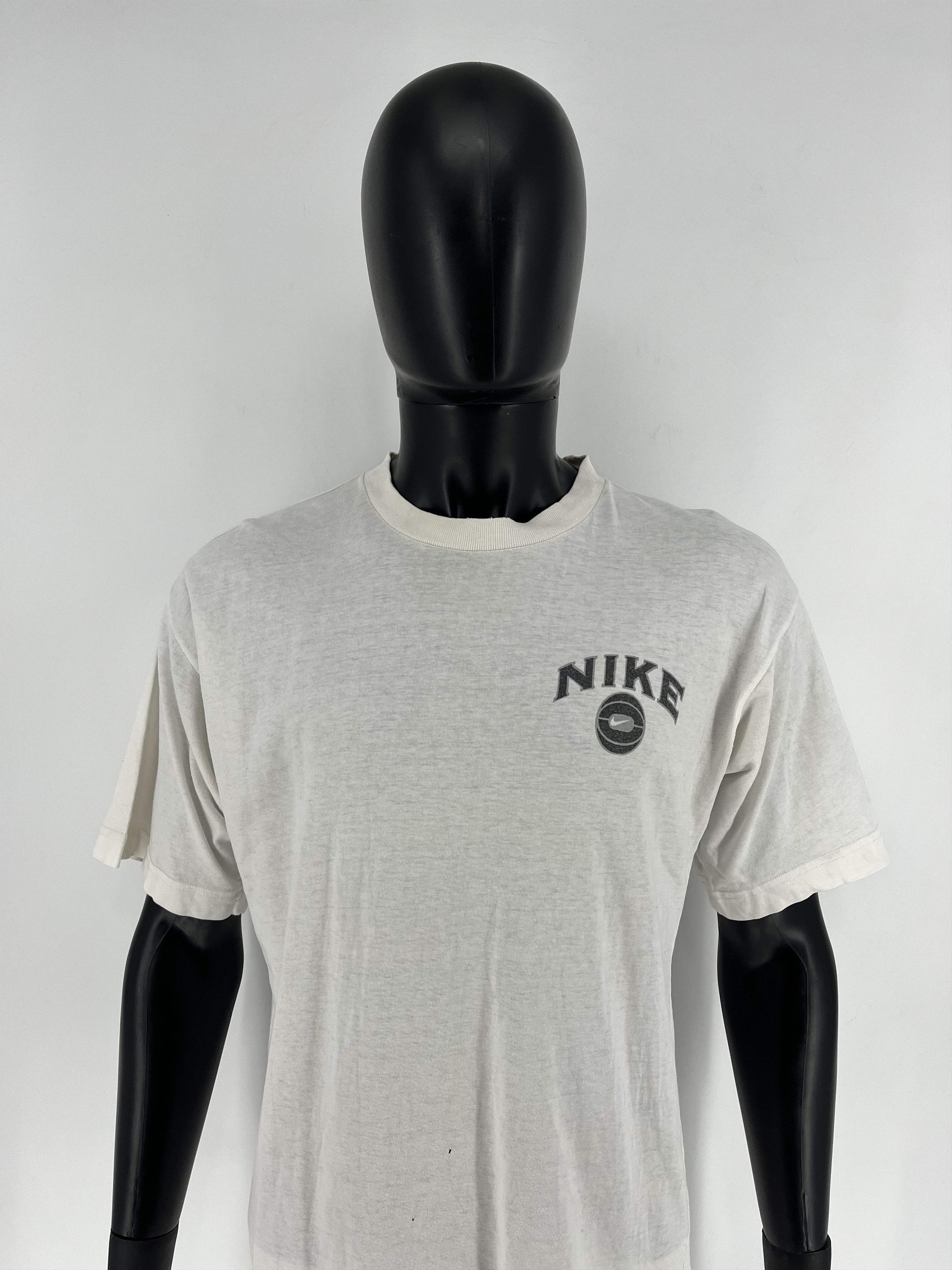 Other Vintage 90s Nike Basketball T-Shirt Big Swoosh Logo Y2K Size US L / EU 52-54 / 3 - 3 Thumbnail