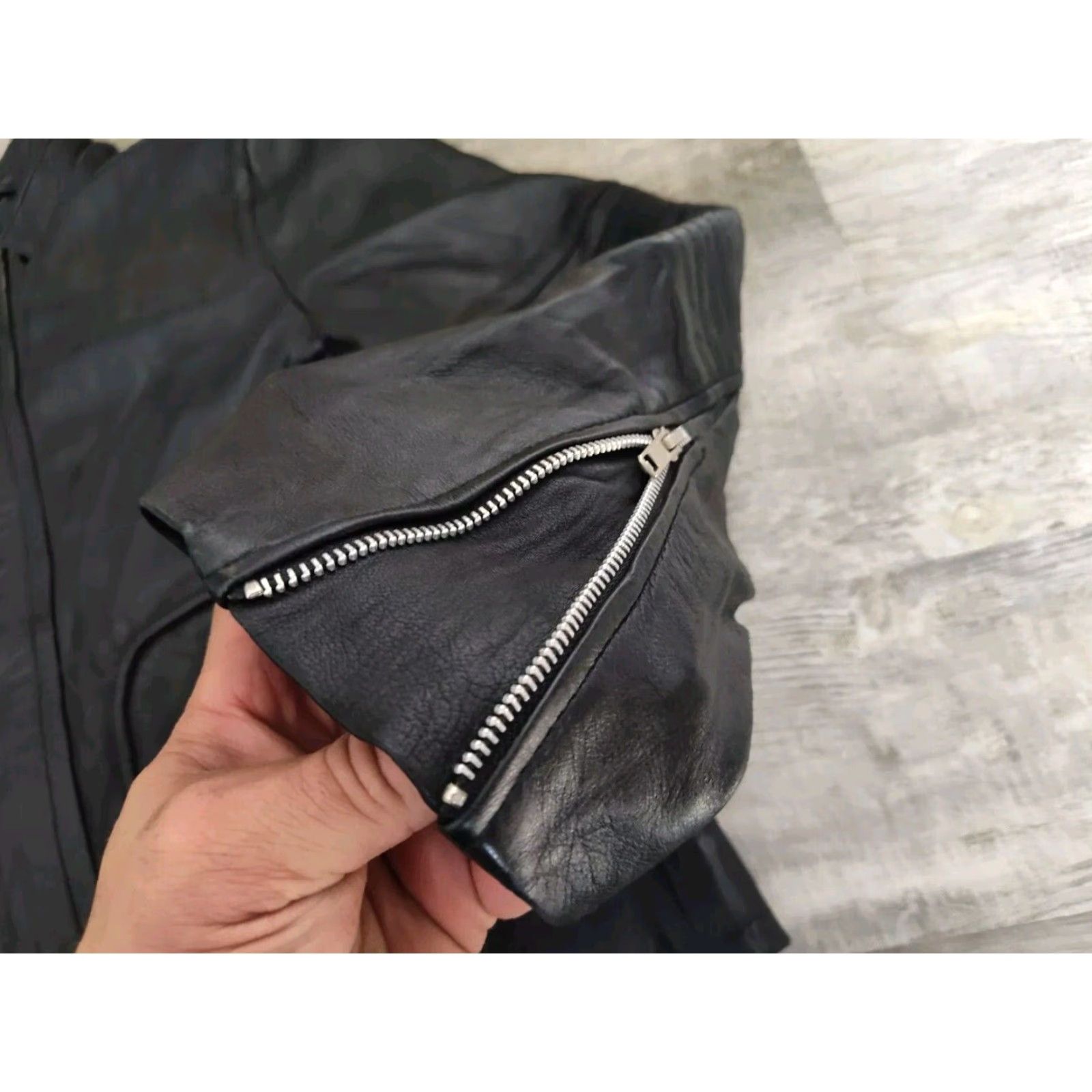 Vintage VINTAGE Real Leather Men's Motorcycle Jacket 90s Black Leather Biker Ride Classic L Size US L / EU 52-54 / 3 - 6 Thumbnail