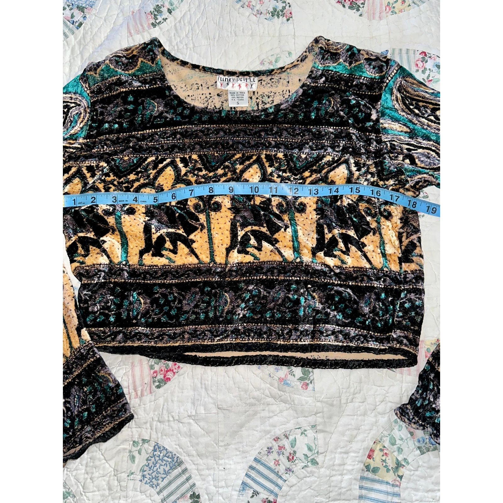 Vintage VINTAGE SHIMMERING PRINTED VELVET CROP BELLSLEEVE TOP BOHO S Size S / US 4 / IT 40 - 5 Thumbnail